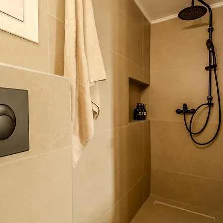 Апартаменты Celestial Acropolis View