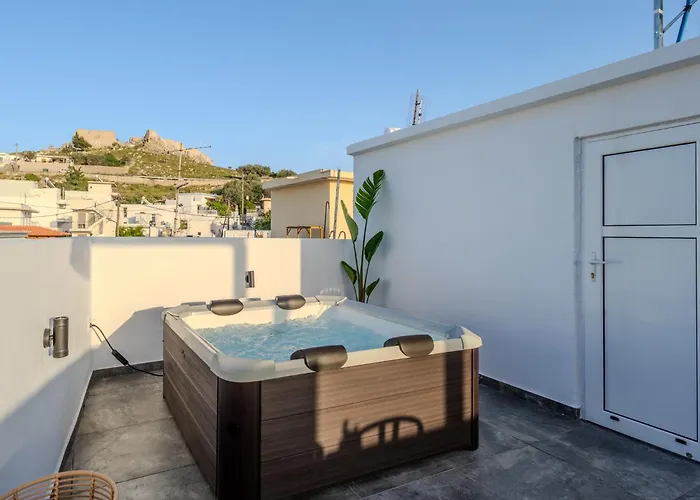 Celestial Acropolis View Apartment *