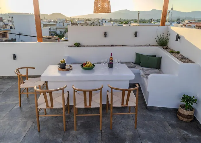 Celestial Acropolis View 公寓